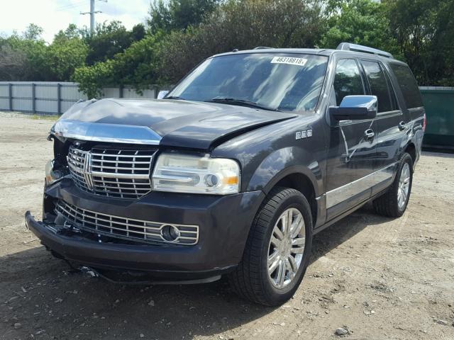5LMFU27517LJ04817 - 2007 LINCOLN NAVIGATOR BLACK photo 2