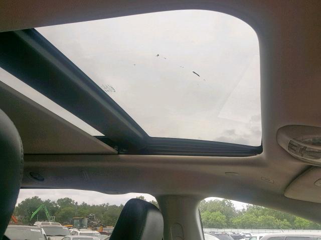 2C4RC1GGXJR320490 - 2018 CHRYSLER PACIFICA L WHITE photo 9