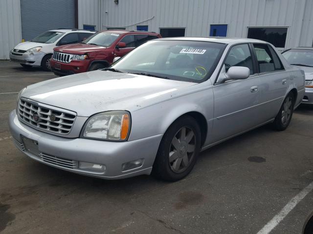 1G6KF57903U233238 - 2003 CADILLAC DEVILLE DT SILVER photo 2