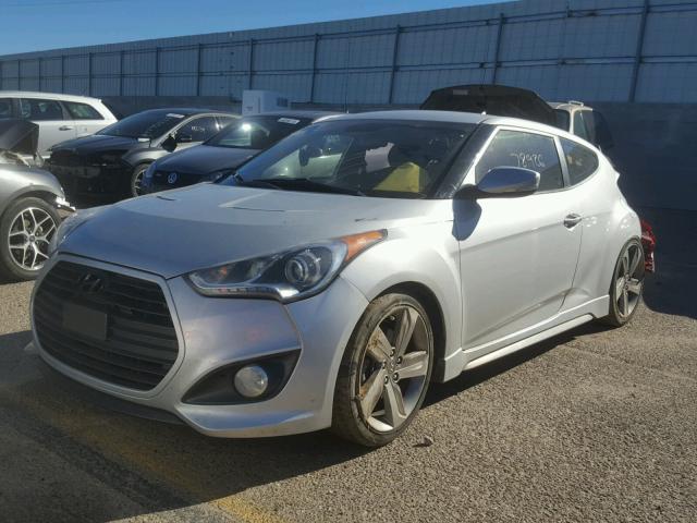 KMHTC6AE0DU130856 - 2013 HYUNDAI VELOSTER T SILVER photo 2