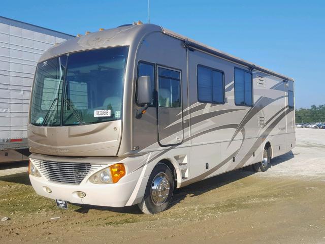 5B4MP67G963416452 - 2006 WORKHORSE CUSTOM CHASSIS MOTORHOME GOLD photo 2