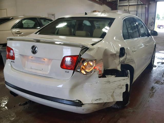 3VWEF71K17M115823 - 2007 VOLKSWAGEN JETTA WOLF WHITE photo 4