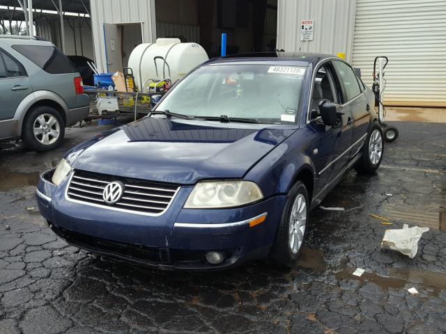 WVWPD63BX2P249306 - 2002 VOLKSWAGEN PASSAT GLS BLUE photo 2