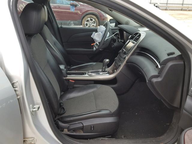 1G11C5SA5DF286356 - 2013 CHEVROLET MALIBU 1LT SILVER photo 5