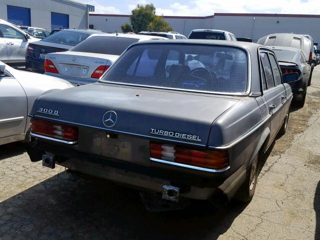 WDBAB33A9CB009016 - 1982 MERCEDES-BENZ 300 DT GRAY photo 4