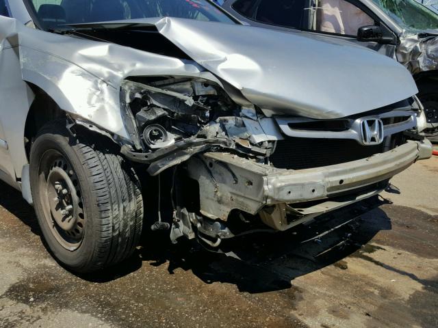 3HGCM56334G701750 - 2004 HONDA ACCORD LX SILVER photo 9