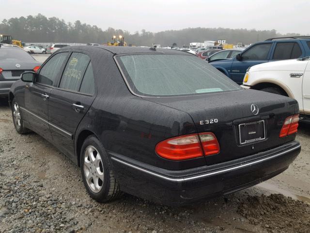 WDBJF65J42B414606 - 2002 MERCEDES-BENZ E 320 BLACK photo 3