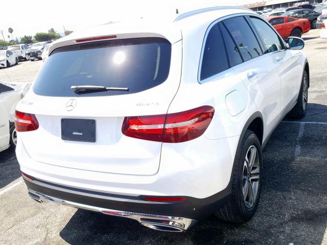 WDC0G4KB8JV043422 - 2018 MERCEDES-BENZ GLC 300 4M WHITE photo 4