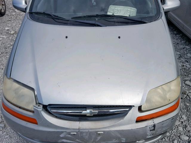 KL1TJ62674B174650 - 2004 CHEVROLET AVEO LS SILVER photo 7