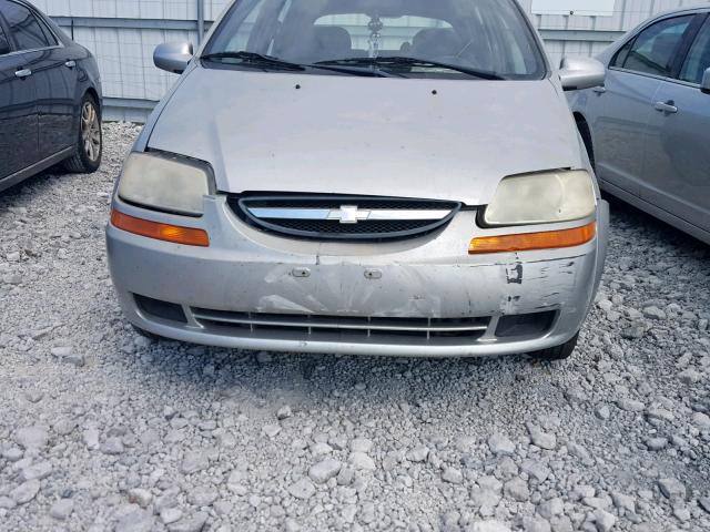 KL1TJ62674B174650 - 2004 CHEVROLET AVEO LS SILVER photo 9