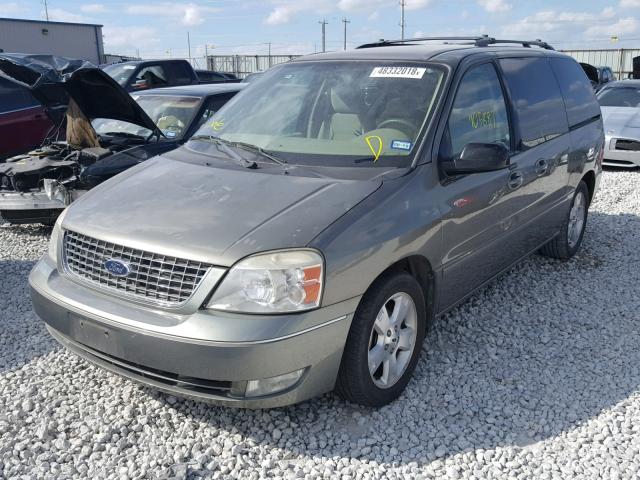 2FMZA52294BB12358 - 2004 FORD FREESTAR S GREEN photo 2