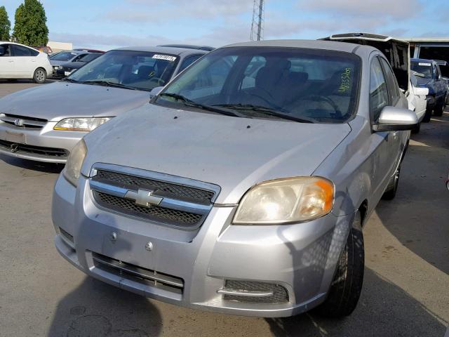 KL1TD56E39B663993 - 2009 CHEVROLET AVEO LS SILVER photo 2