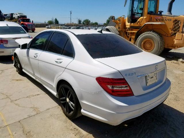 WDDGF4HB1DA780414 - 2013 MERCEDES-BENZ C 250 WHITE photo 3