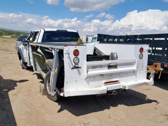 1FD0W5GT8HEB92970 - 2017 FORD F550 SUPER WHITE photo 3