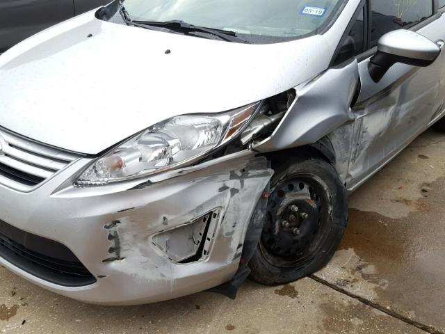 3FADP4AJ6DM149811 - 2013 FORD FIESTA S SILVER photo 9