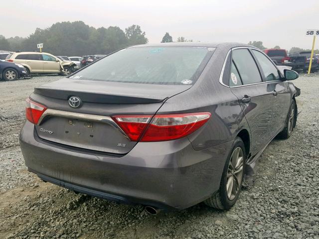 4T1BF1FK6HU397803 - 2017 TOYOTA CAMRY LE GRAY photo 4