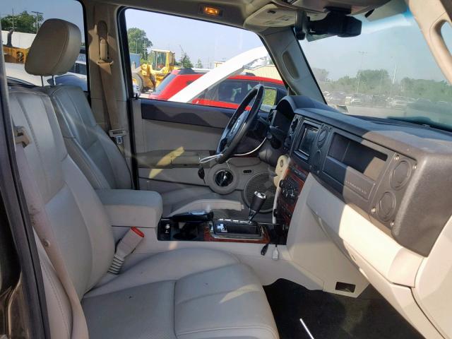 1J8HG58286C319339 - 2006 JEEP COMMANDER 灰色 照片 5