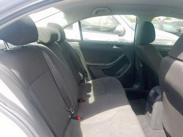 3VW2K7AJ4EM422048 - 2014 VOLKSWAGEN JETTA BASE Արծաթագույն լուսանկար 6