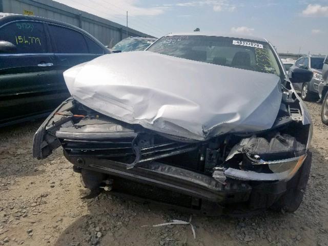 3VW2K7AJ4EM422048 - 2014 VOLKSWAGEN JETTA BASE Արծաթագույն լուսանկար 9