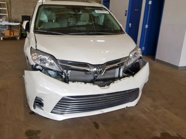 5TDYZ3DC3KS979611 - 2019 TOYOTA SIENNA LIM WHITE photo 9