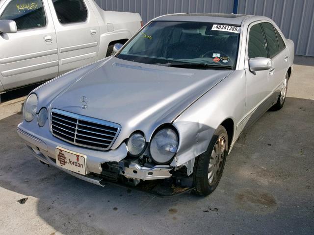 WDBJF65J31B188492 - 2001 MERCEDES-BENZ E 320 SILVER photo 2