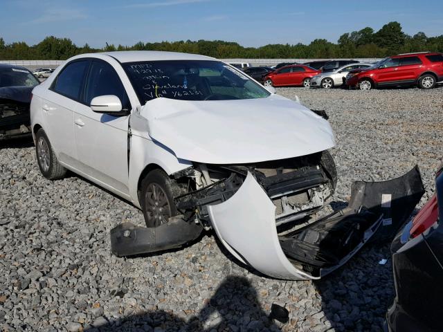 KNAFU4A24B5462831 - 2011 KIA FORTE EX WHITE photo 1