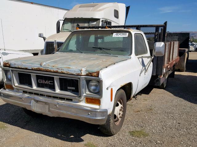 TCY333Z505218 - 1973 GMC FLATBED WHITE photo 2