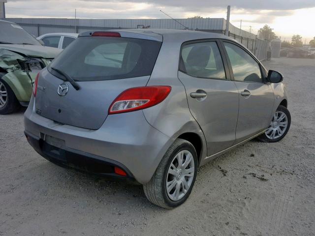 JM1DE1KY8C0137316 - 2012 MAZDA MAZDA2 GRAY photo 4