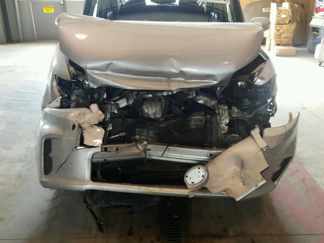 JTLZE4FE2B1140622 - 2011 TOYOTA SCION XB Күміс фото 9