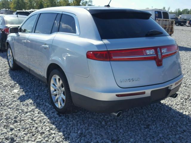 2LMHJ5AR4BBJ52570 - 2011 LINCOLN MKT SILVER photo 3