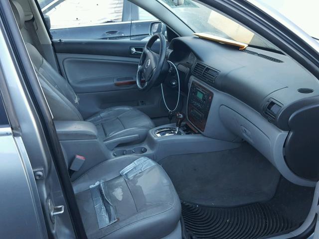 WVWYH63B12E169462 - 2002 VOLKSWAGEN PASSAT GLX 灰色 照片 5