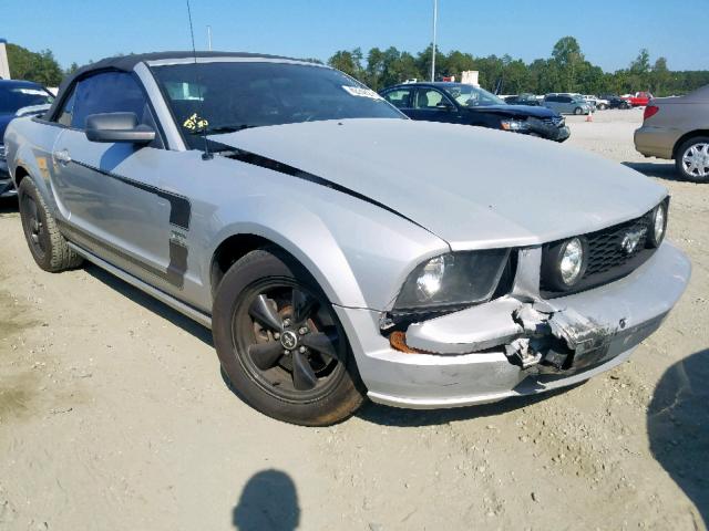 1ZVFT85H965119706 - 2006 FORD MUSTANG GT WHITE photo 1