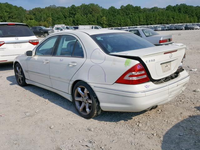 WDBRF52H67F895196 - 2007 MERCEDES-BENZ C 230 WHITE photo 3