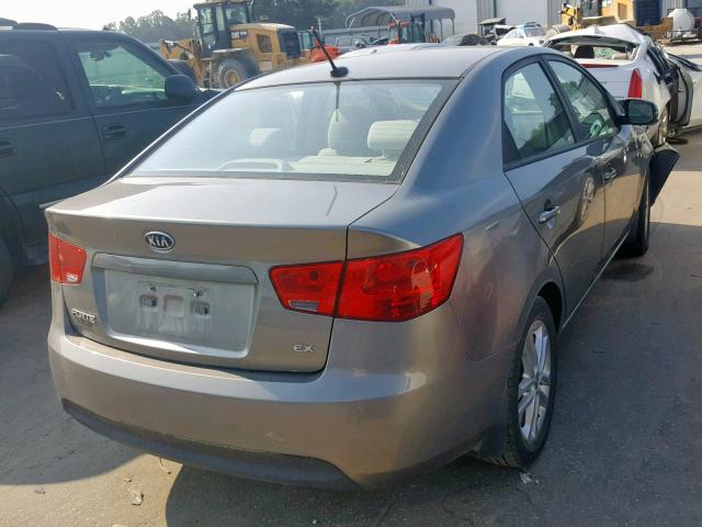 KNAFU4A26C5569154 - 2012 KIA FORTE EX GRAY photo 4