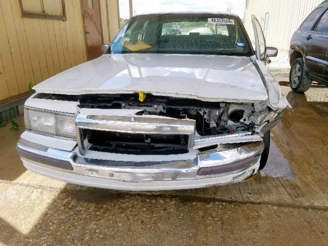 1LNCM81F7LY821018 - 1990 LINCOLN TOWN CAR WHITE photo 9