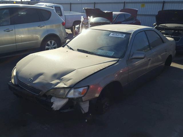 JT8BF28G3X5056904 - 1999 LEXUS ES 300 SILVER photo 2