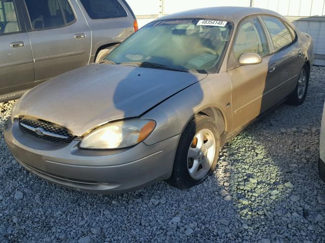 1FAFP55S8YA118144 - 2000 FORD TAURUS SES GOLD photo 2