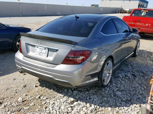 WDDGJ4HB3DF974007 - 2013 MERCEDES-BENZ C 250 SILVER photo 4