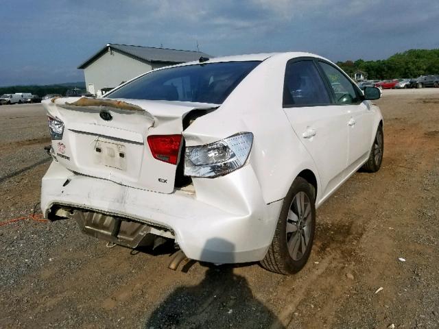 KNAFU4A23D5721540 - 2013 KIA FORTE EX WHITE photo 4