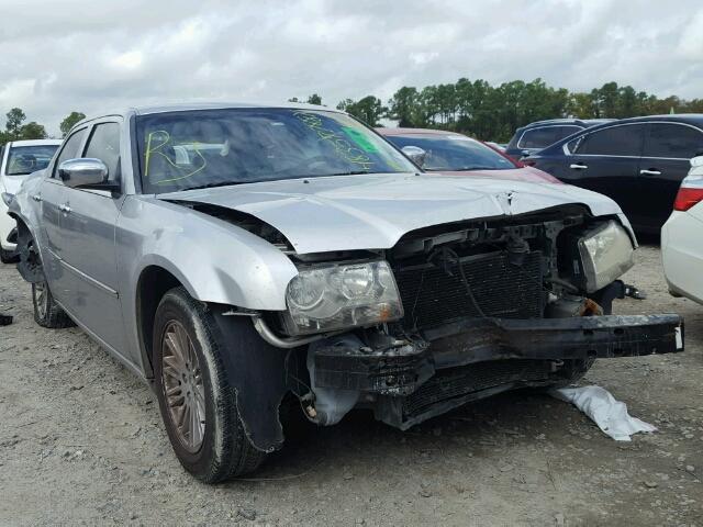 2C3CA5CV1AH209439 - 2010 CHRYSLER 300 TOURIN SILVER photo 1