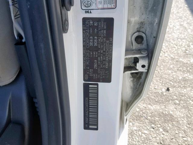 KNAFU4A23C5493134 - 2012 KIA FORTE EX WHITE photo 10