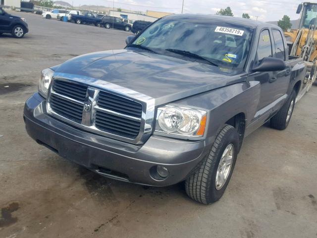 1D7HE48K15S183248 - 2005 DODGE DAKOTA QUA GRAY photo 2