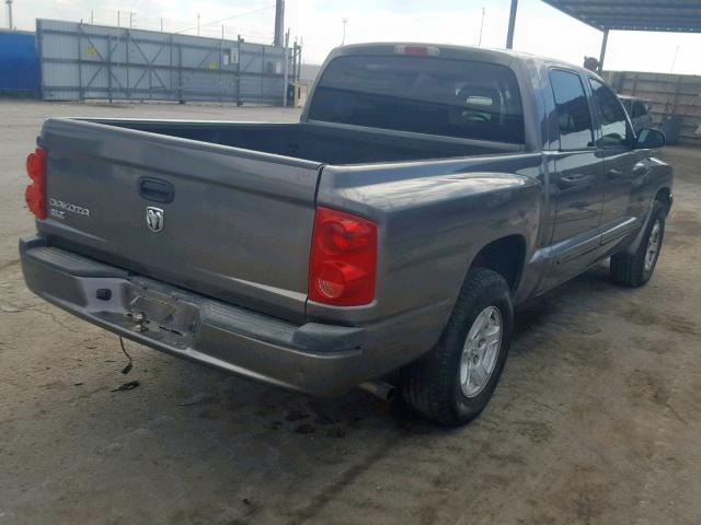 1D7HE48K15S183248 - 2005 DODGE DAKOTA QUA GRAY photo 4