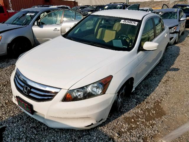 1HGCP2F49BA147544 - 2011 HONDA ACCORD LXP WHITE photo 2