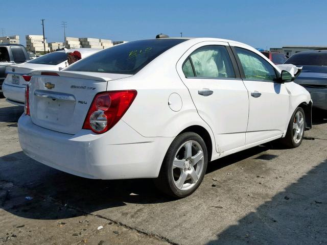 1G1JE5SBXG4151375 - 2016 CHEVROLET SONIC LTZ WHITE photo 4