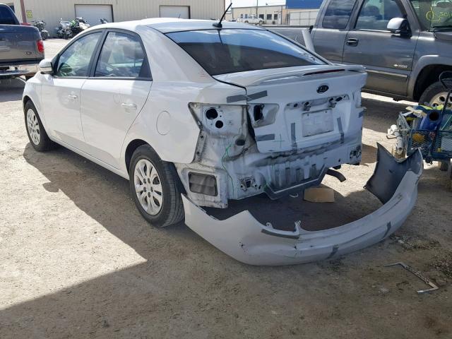 KNAFU4A29B5376687 - 2011 KIA FORTE EX WHITE photo 3