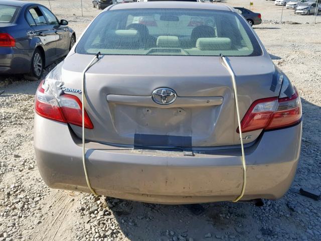 4T1BE46K67U660553 - 2007 TOYOTA CAMRY NEW GOLD photo 9