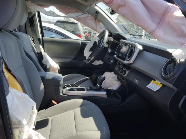 3TMAZ5CN0JM057280 - 2018 TOYOTA TACOMA DOU GRAY photo 5