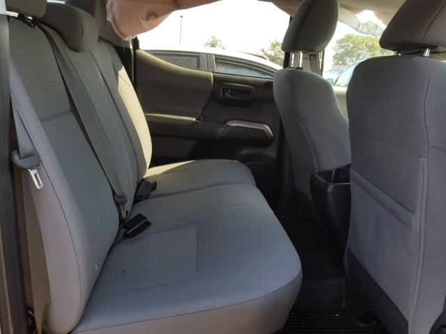 3TMAZ5CN0JM057280 - 2018 TOYOTA TACOMA DOU GRAY photo 6