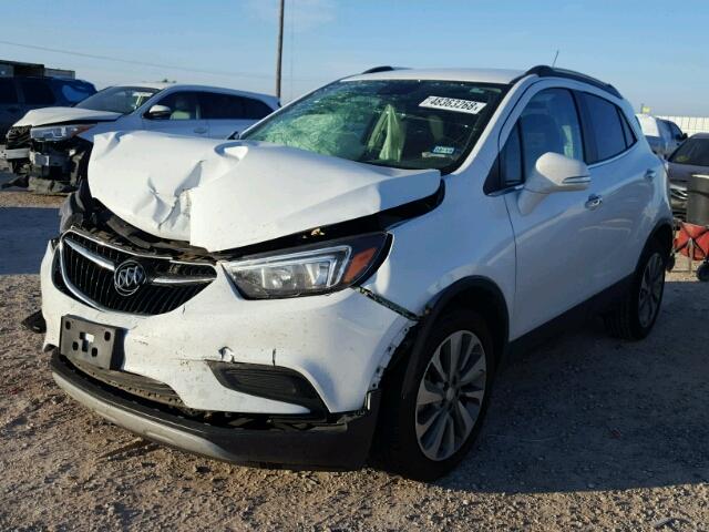 KL4CJASB8HB131962 - 2017 BUICK ENCORE PRE WHITE photo 2